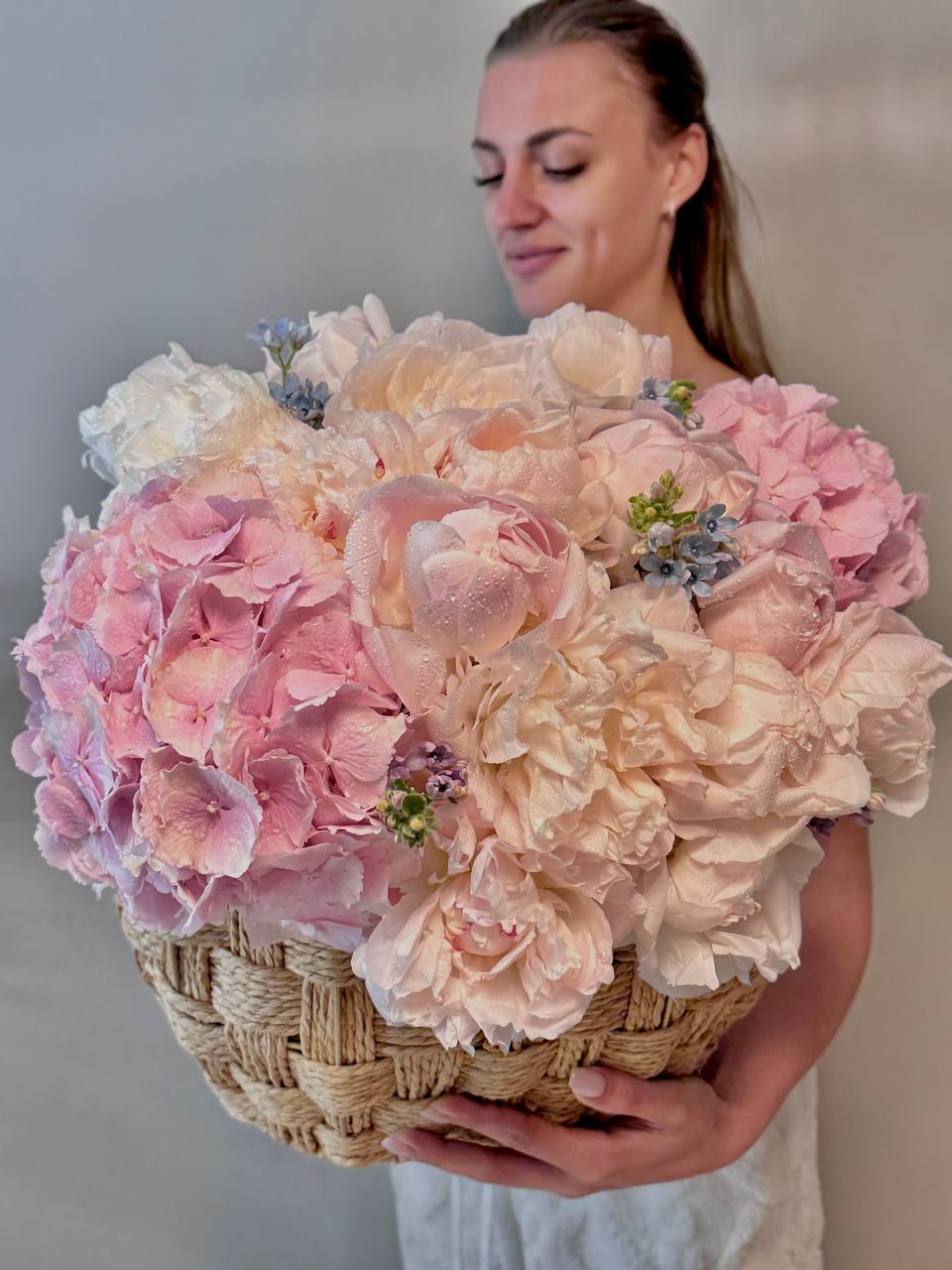 “BLUSH PEONY CLOUD”