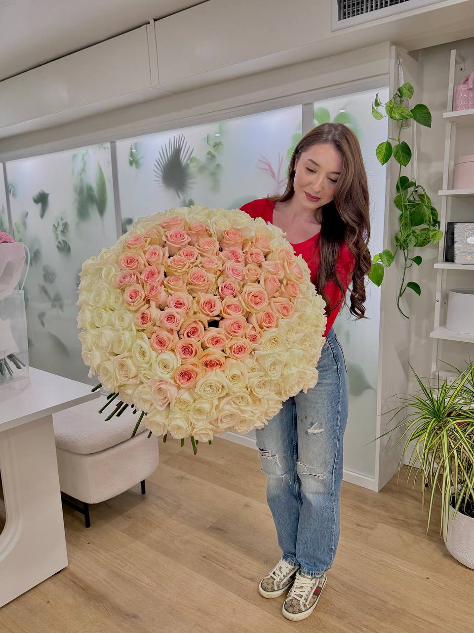 “HEART OF ROSES”